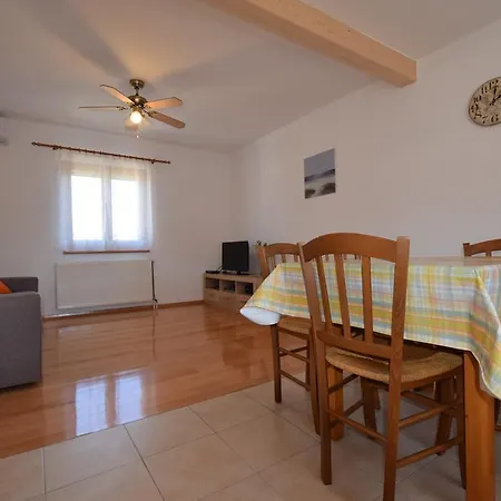 Apartman Stela Nenadici (Krk)