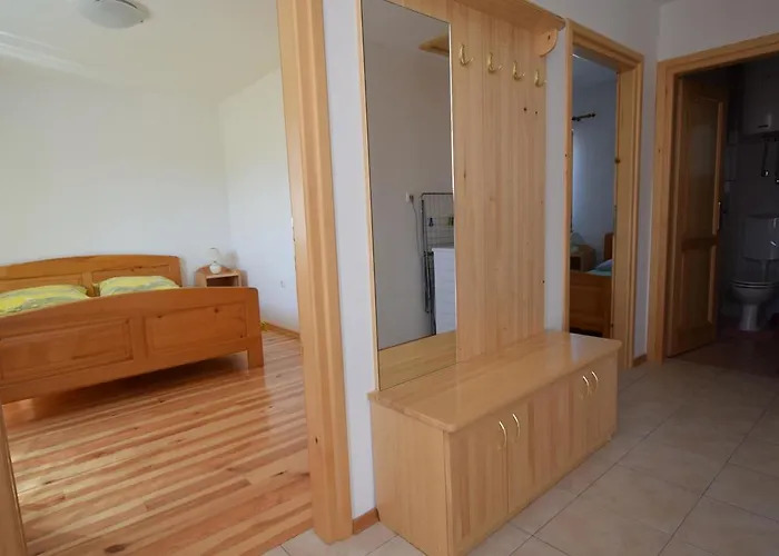 Stela Apartament Nenadici (Krk)