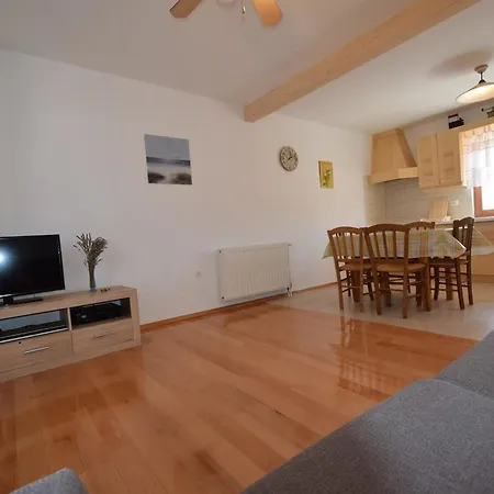 Apartment Stela